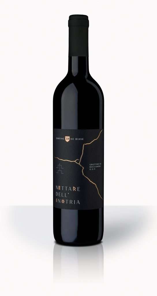 bottiglia-vino-grottino-di-roccanova-dop-biologico-vegano-cantine-de-biase